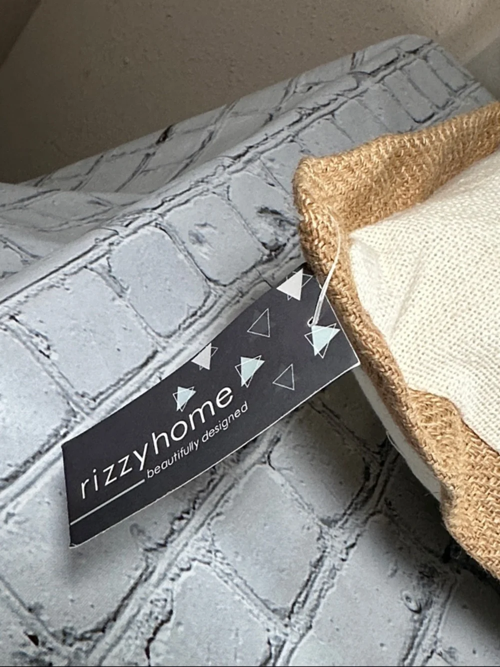 Rizzy Home Jute Canvas 22